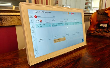Skylight smart calendar